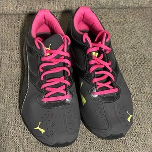 Puma women's Tazon 6 running shoes size 8